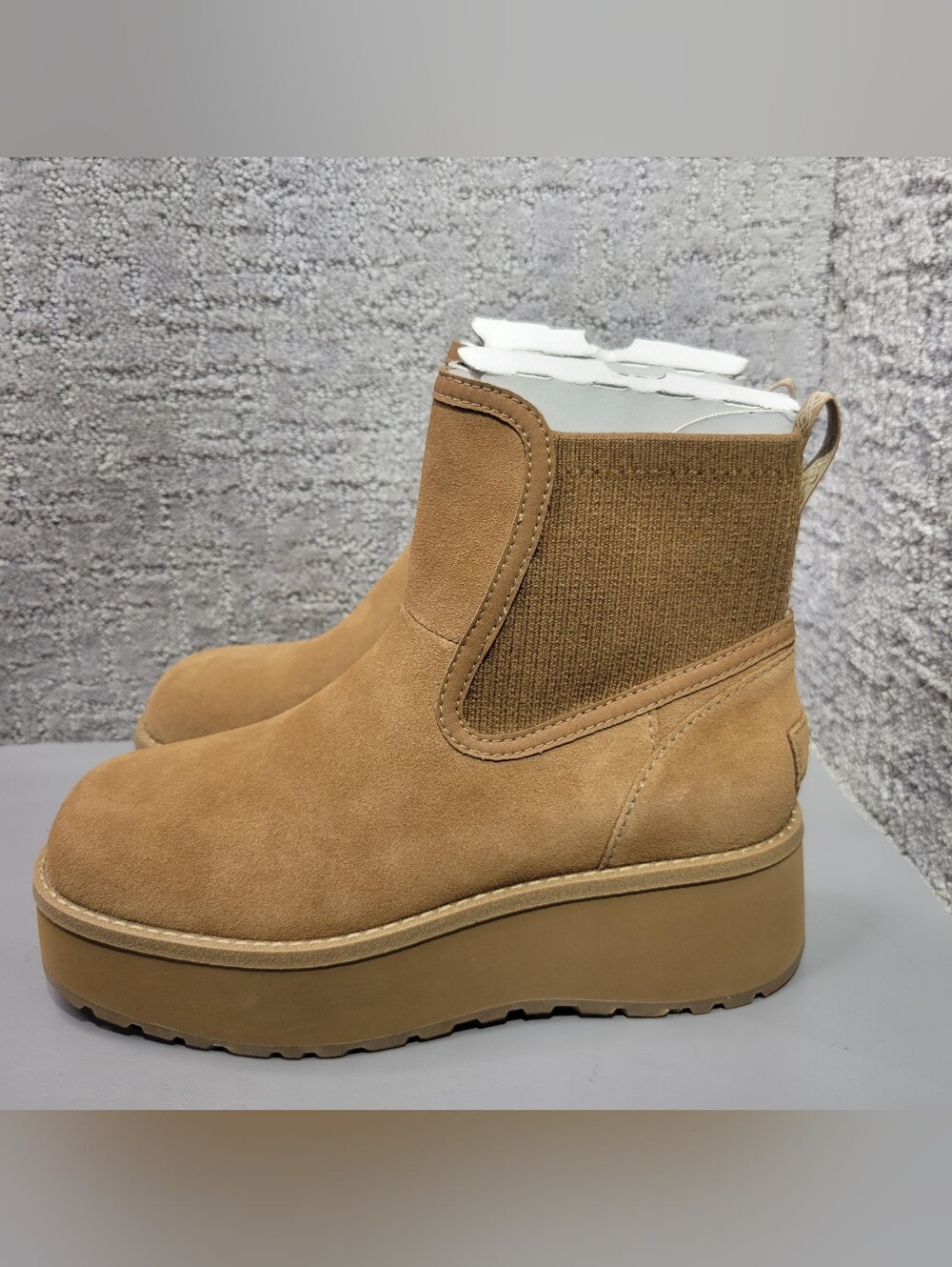 UGG Cityfunc Chelsea Women's Size US 7 Chestnut boots. - Picture 13 of 15